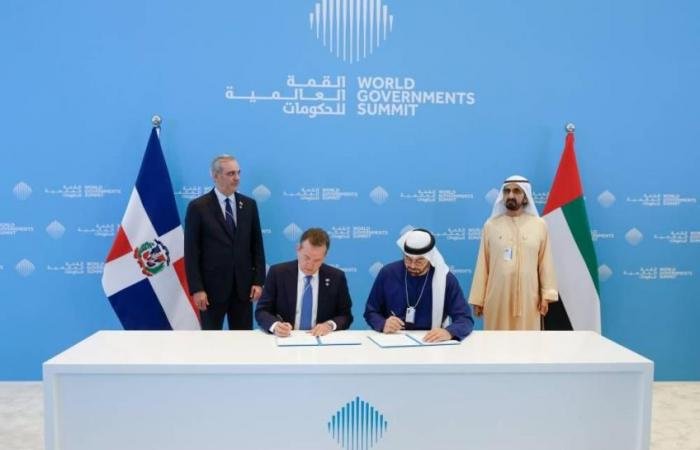 الامارات الان | محمد بن راشد ولويس أبي نادر يشهدان إعلان تنظيم «حوار قمة الحكومات» بأمريكا اللاتينية والكاريبي في الدومينيكان | عيون الجزيرة الامارات