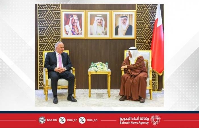 أخبار البحرين | خلال استقباله سفير دولة فلسطين لدى المملكة.. رئيس مجلس الشورى: مواقف ثابتة لمملكة البحرين في دعم القضية الفلسطينية ومساندة الجهود الدولية لحماية وصون حقوق الشعب الفلسطيني | عيون الجزيرة
