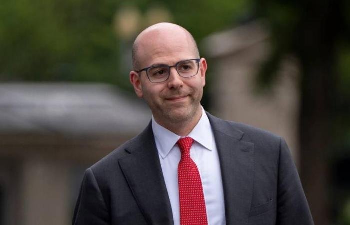 ستيفن ميران يستقيل من منصبه بالبيت الأبيض