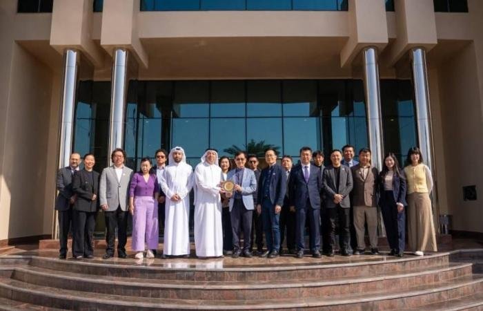 «حرة مطار الشارقة الدولي» تبحث شراكات مع قادة أعمال من هونغ كونغ