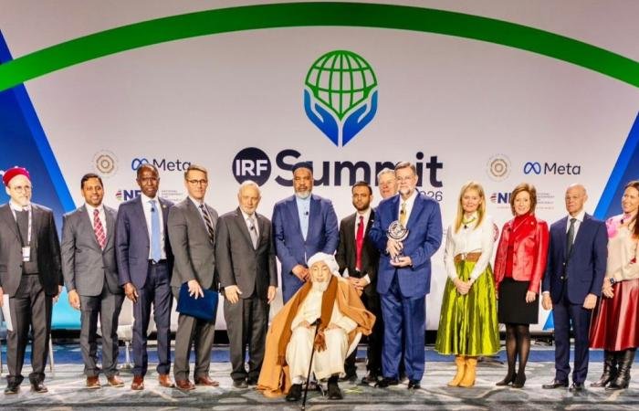 الشيخ بن بيّه يفوز بجائزة «صُناع السلام» في نسختها الأولى بواشنطن | عيون الجزيرة