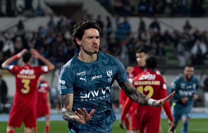 بنزيما ينقل هلاليا لتركيا