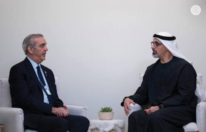الامارات الان | خالد بن محمد بن زايد ورئيس الدومينيكان يبحثان التعاون | عيون الجزيرة الامارات