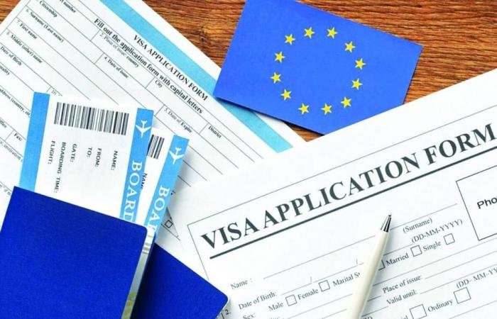 الاتحاد الأوروبي يعتزم تمديد «شنغن» لفئات مهنية محددة
