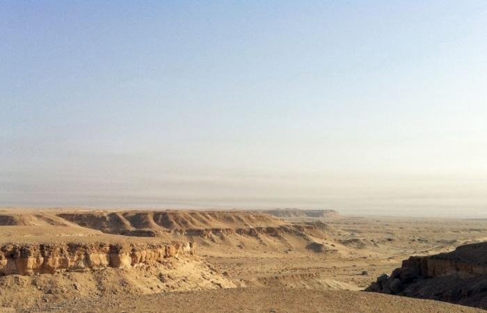 أخبار الكويت | رصد ظاهرة التكهف في منطقتي جال الزور والمطلاع بصحراء الكويت | عيون الجزيرة الكويت