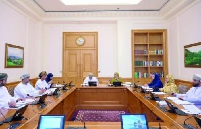 أخبار سلطنة عمان | مجلس الدولة يستعرض مخرجات دراسة "التركيبة السكانية " | عيون الجزيرة الاخبارية عمان