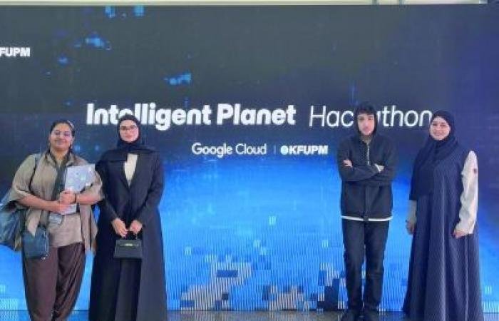 أخبار سلطنة عمان | مشروع طلابي عماني الأول في هاكثون" كوكب ذكي" بالسعودية | عيون الجزيرة الاخبارية عمان