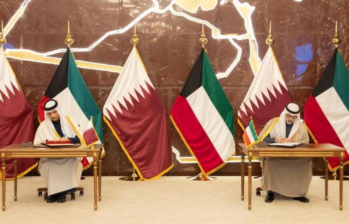 أخبار قطر | اللجنة العليا المشتركة للتعاون بين قطر والكويت تعقد دورتها السابعة في الكويت | عيون الجزيرة قطر