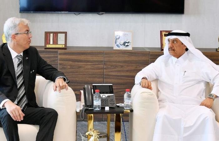 تداول واقتصاد | غرفة قطر تبحث تعزيز التعاون مع الاتحاد الأوروبي | عيون الجزيرة مال واقتصاد
