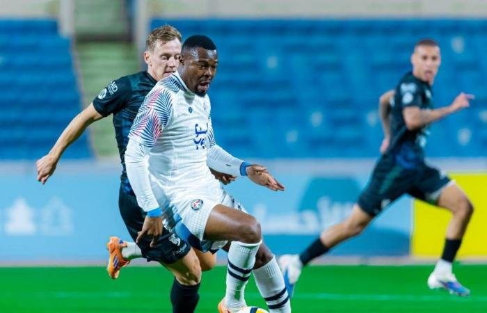 العربي والعدالة للهروب من الخطر