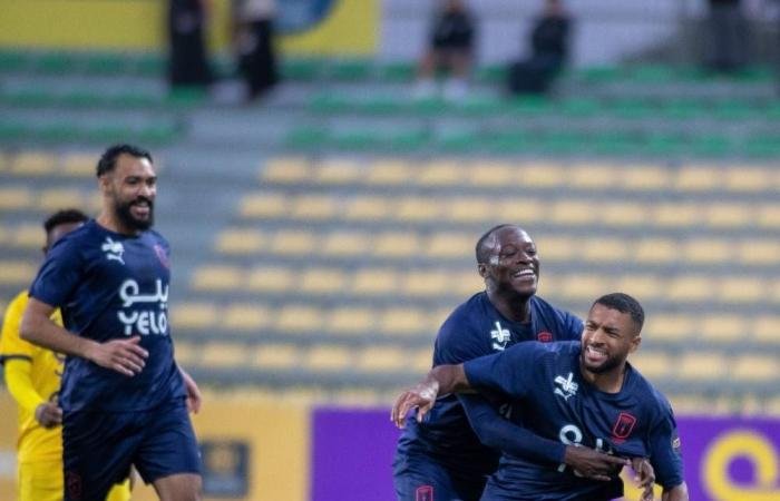 1530 دقيقة تنصف أبها في Yelo