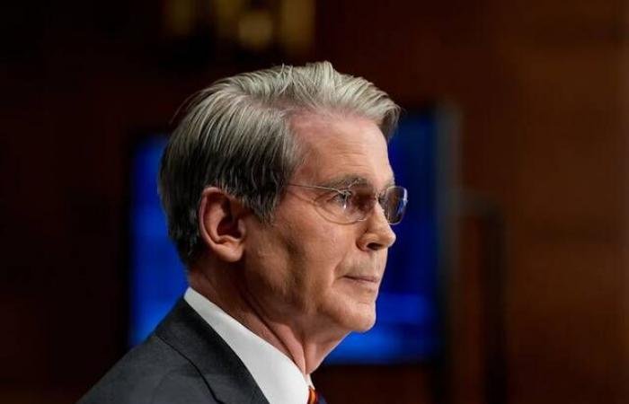 وزير الخزانة الأمريكي يحمل مضاربات الصين مسؤولية تقلبات الذهب