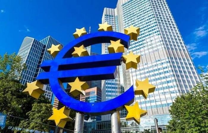 عضو المركزي الأوروبي يستبعد تغيير سياسته دون تحول اقتصادي كبير