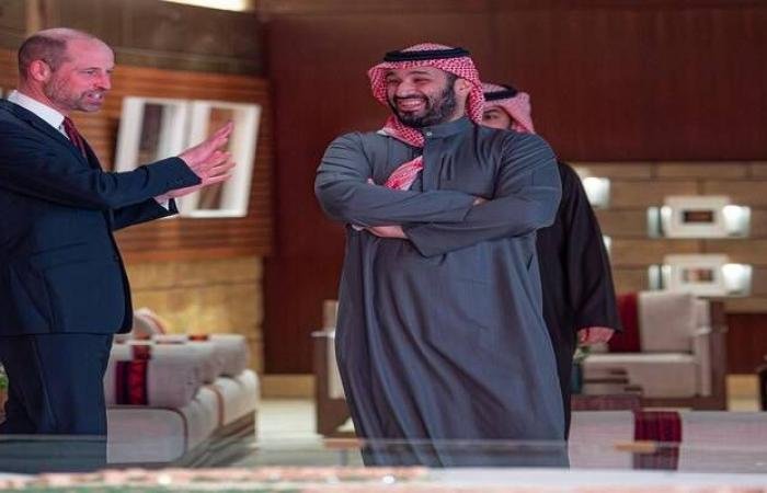 ولي العهد يستقبل نظيره البريطاني ويستعرضان مشروع تطوير الدرعية التاريخية