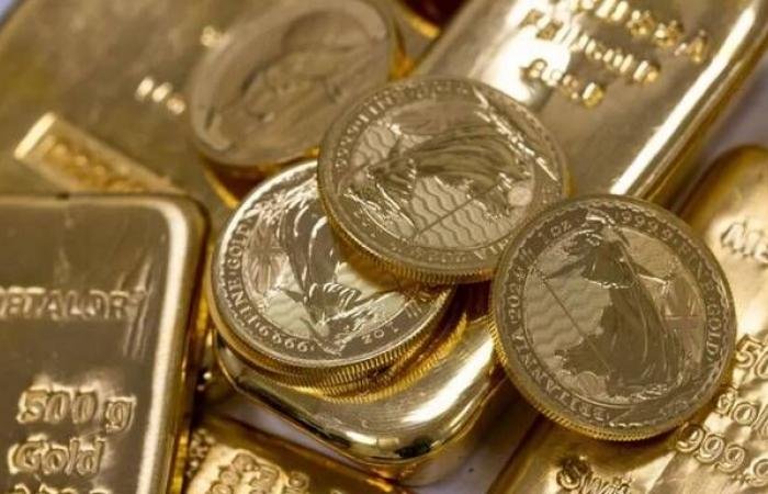 الذهب يكسر حاجز 5000 دولار وسط قفزة للمعادن النفيسة