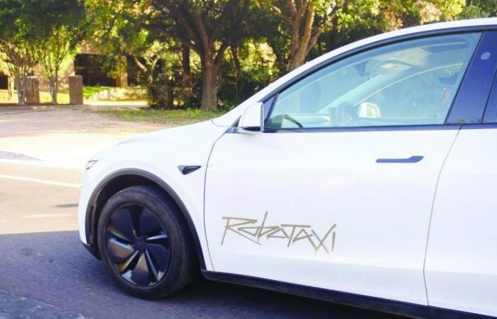 «أبوظبي للتنقل» يوسّع خدمات «روبوتاكسي»