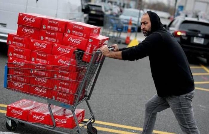 أرباح قياسية لعمالقة الرقائق والسيارات وتحذيرات تخفض أسهم "كوكاكولا"