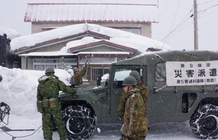 تاكائيتشي مصممة على تعديل الدستور السلمي لليابان | عيون الجزيرة