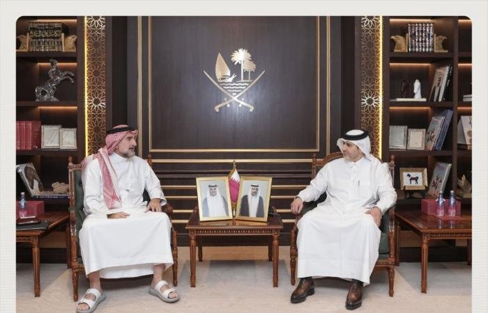 أخبار قطر | محافظ مصرف قطر المركزي يجتمع مع محافظ صندوق الاستثمارات العامة السعودي | عيون الجزيرة قطر
