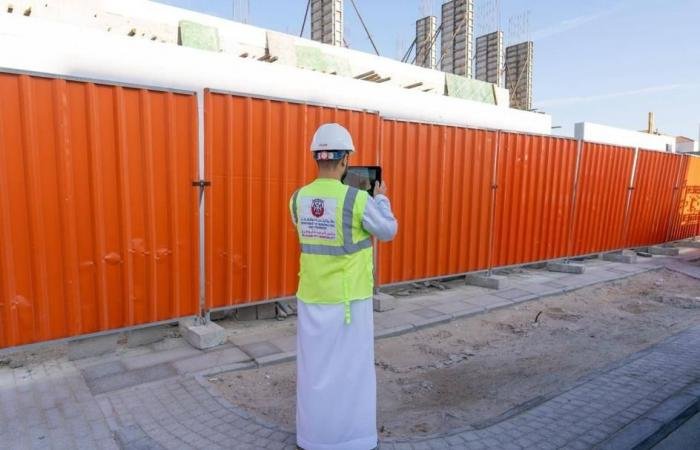 الامارات الان | بلدية أبوظبي تدعو للالتزام بالمواصفات الهندسية والجمالية للأسوار المؤقتة | عيون الجزيرة الامارات