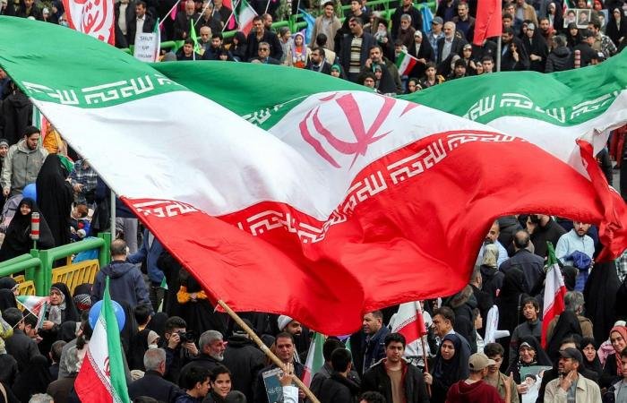 فرنسا: نعتزم زيادة التأشيرات للإيرانيين الراغبين في اللجوء | عيون الجزيرة