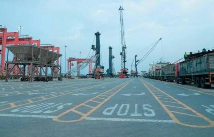 تصدير 52 ألف طن من "الكلنكر" عبر ميناء جازان للصناعات الأساسية والتحويلية