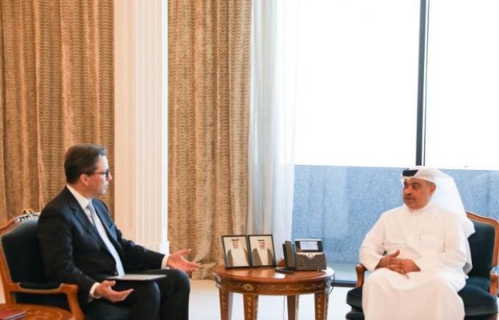 تداول واقتصاد | وزير المالية يجتمع مع الرئيس والرئيس التنفيذي لأوليفر وايمان | عيون الجزيرة مال واقتصاد