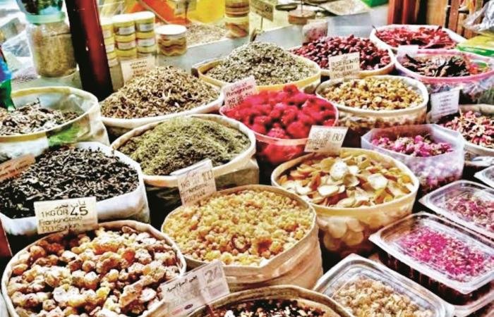 أخبار قطر | الأسواق الشعبية تستعد لشهر رمضان | عيون الجزيرة قطر