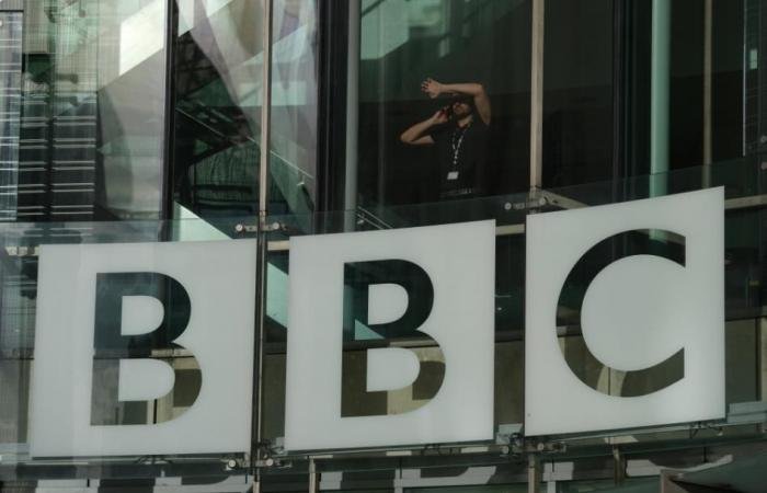 بي بي سي البريطانية ترزح تحت ضغوط مالية كبيرة