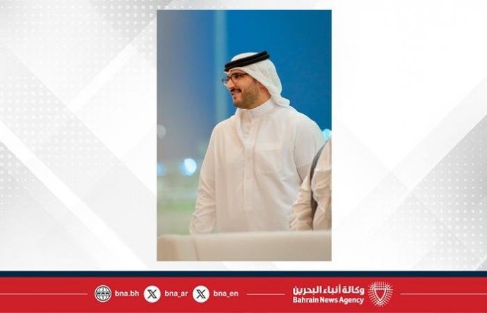 أخبار البحرين | سمو الشيخ عيسى بن سلمان بن حمد يشهد منافسات السباق التاسع عشر للخيل على كؤوس مجموعة آل شريف وكراون إندستريز وسافرة | عيون الجزيرة