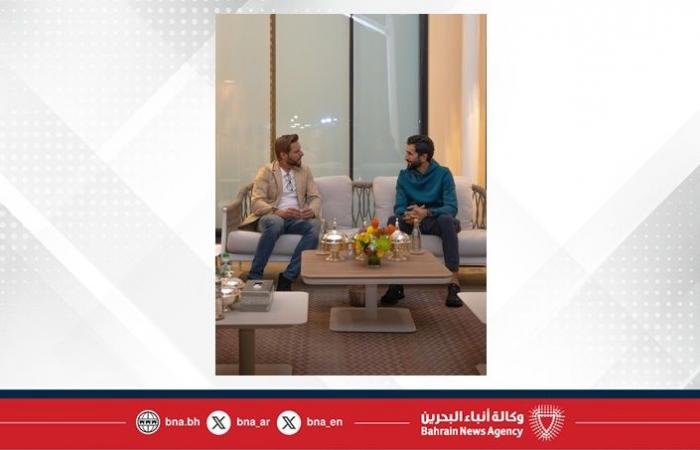أخبار البحرين | ناصر بن حمد يستقبل النجم الدولي شاهد أفريدي ويؤكد: ماضون في تطوير رياضة الكريكت في مملكة البحرين | عيون الجزيرة