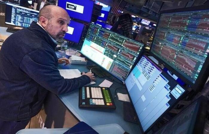 تباين أداء الأسهم الأمريكية في ختام تعاملات الأسبوع