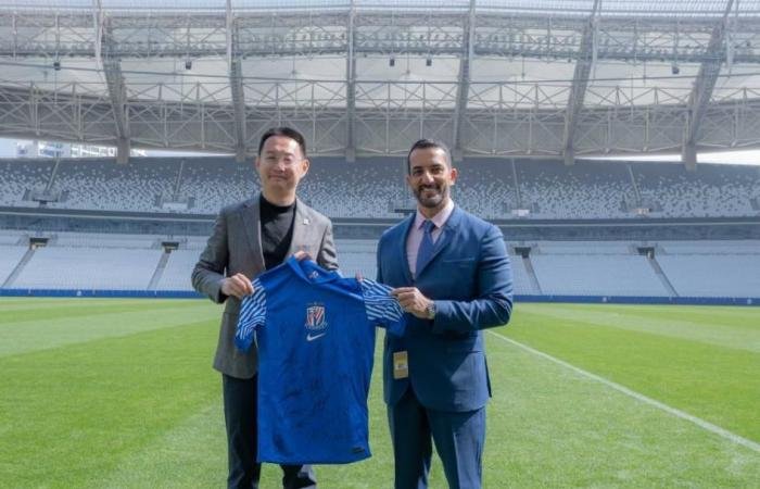 الرياضة الان | سلطان بن أحمد يزور استاد نادي شنغهاي الصيني ويطّلع على أحدث تقنياته | عيون الجزيرة الرياضي