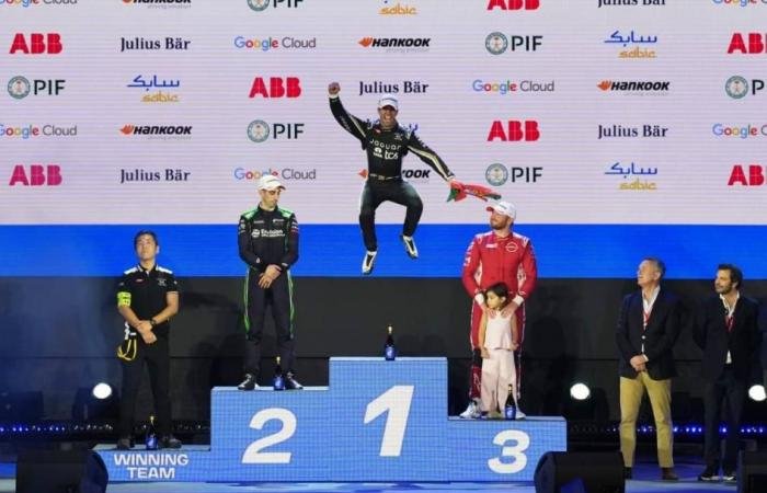 الرياضة الان | دا كوستا يحقق أول فوز مع «جاكوار TCS» في الجولة الـ5 لبطولة العالم بجدة | عيون الجزيرة الرياضي