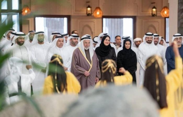 الامارات الان | حاكم الشارقة يفتتح حصن وسوق ومزرعة الحيوانات الأليفة في منطقة فِلي | عيون الجزيرة الامارات