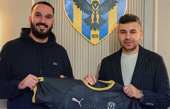 الرياضة الان | دهوك العراقي يتعاقد مع الحارس الفرنسي آكون | عيون الجزيرة الرياضي