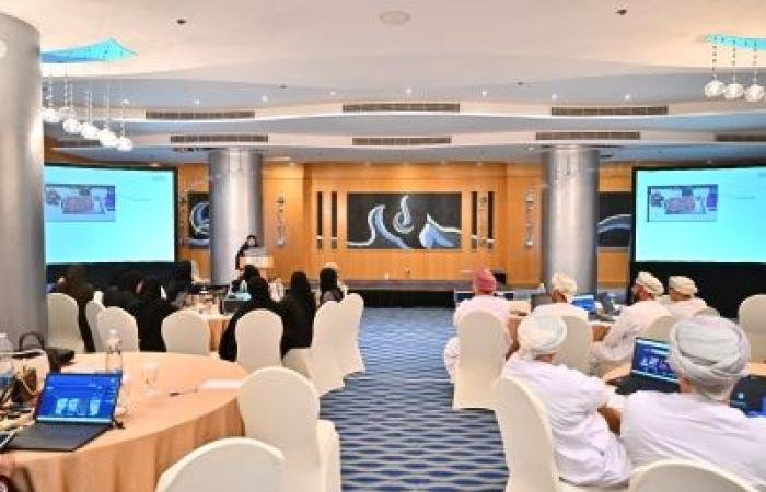 أخبار سلطنة عمان | إطلاق مشروع مختبرات العلوم الافتراضية لتعزيز جودة التعليم | عيون الجزيرة الاخبارية عمان