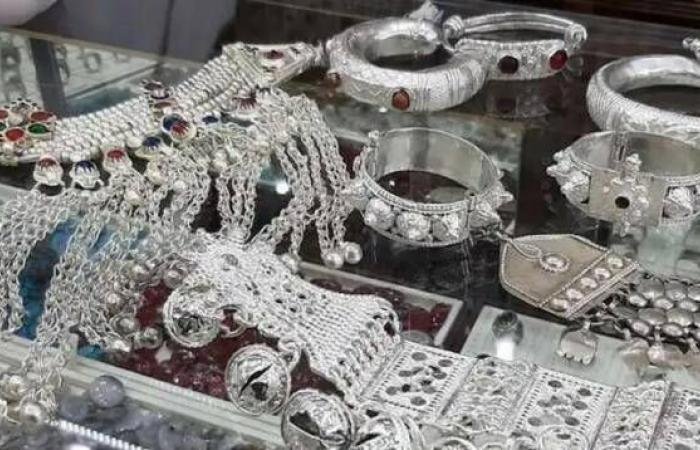 تراجع أسعار الفضة في مصر خلال الأسبوع الماضي إلى 133 جنيهاً للجرام