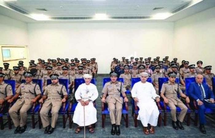 أخبار سلطنة عمان | ندوة "أثر العقوبة في الحد من الجريمة" تؤكد أهمية سن قانون ينظم إنشاء مصحات خاصة لإدمان المخدرات | عيون الجزيرة الاخبارية عمان