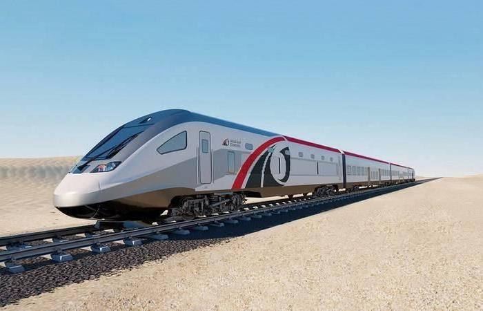 ديلي ميل: قطار ركاب جديد يختصر زمن الرحلة بين دبي وأبوظبي إلى 50 دقيقة