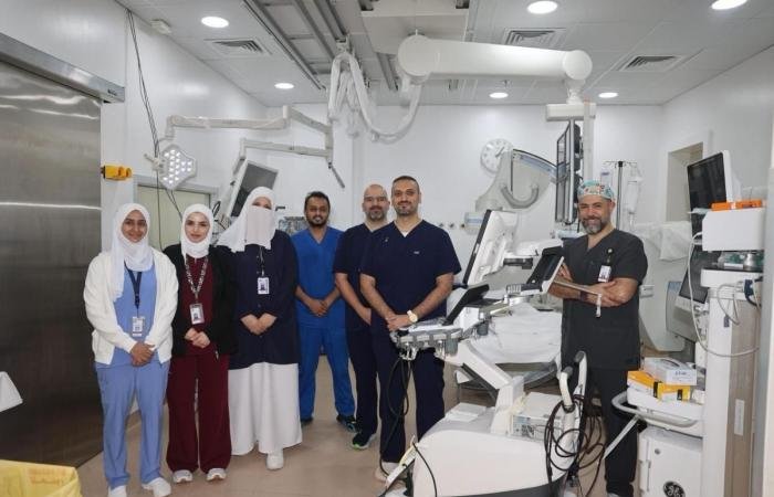 أخبار الكويت | نجاح أول عملية من نوعها في الكويت لعلاج التهاب حاد بالمرارة دون جراحة | عيون الجزيرة الكويت