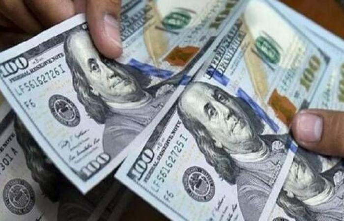 الدولار في مأزق بين انخفاض التضخم والغموض السياسي