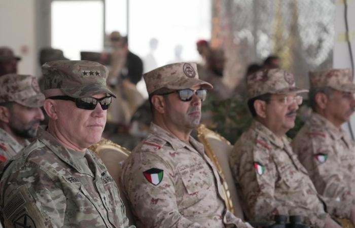 أخبار الكويت | نائب رئيس الأركان: «ملاحظ الصحراء 26» يعزز الجاهزية القتالية والعمل المشترك | عيون الجزيرة الكويت