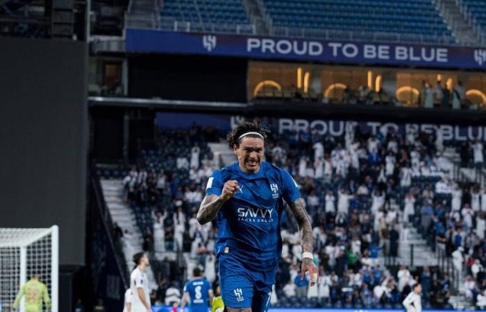 نونيز يبطل الشائعات بإنهاء الصيام