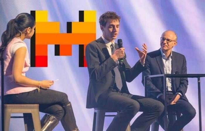 رئيس "ميسترال": 50% من البرمجيات الحالية يمكن استبدالها بالذكاء الاصطناعي