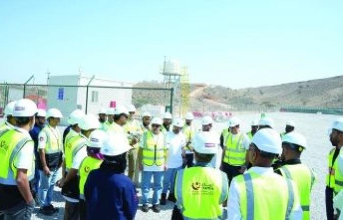 أخبار سلطنة عمان | الاطلاع على وتيرة التقدم في مشروع محطة تنقية مياه سد وادي ضيقة | عيون الجزيرة الاخبارية عمان