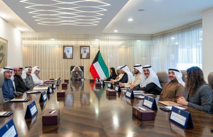 أخبار الكويت | تحديد أولويات المشاريع الكبرى.. وتبني برامج التنمية الاقتصادية | عيون الجزيرة الكويت