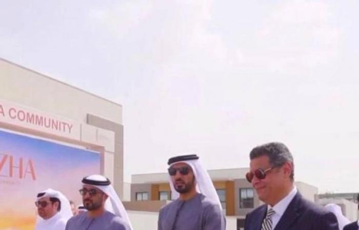عبد العزيز بن حميد وراشد بن حميد يزوران مشروع مجتمع «أزهى» في عجمان