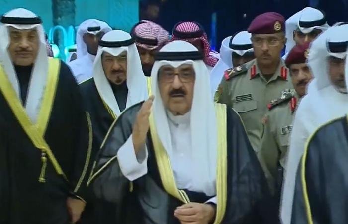 أخبار الكويت | سمو الأمير وسمو ولي العهد يواصلان وأفراد الأسرة استقبال المهنئين بشهر رمضان لليوم الثاني | عيون الجزيرة الكويت