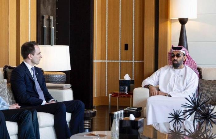 الامارات الان | طحنون بن زايد يلتقي مدير مكتب البيت الأبيض لسياسات العلوم والتكنولوجيا | عيون الجزيرة الامارات